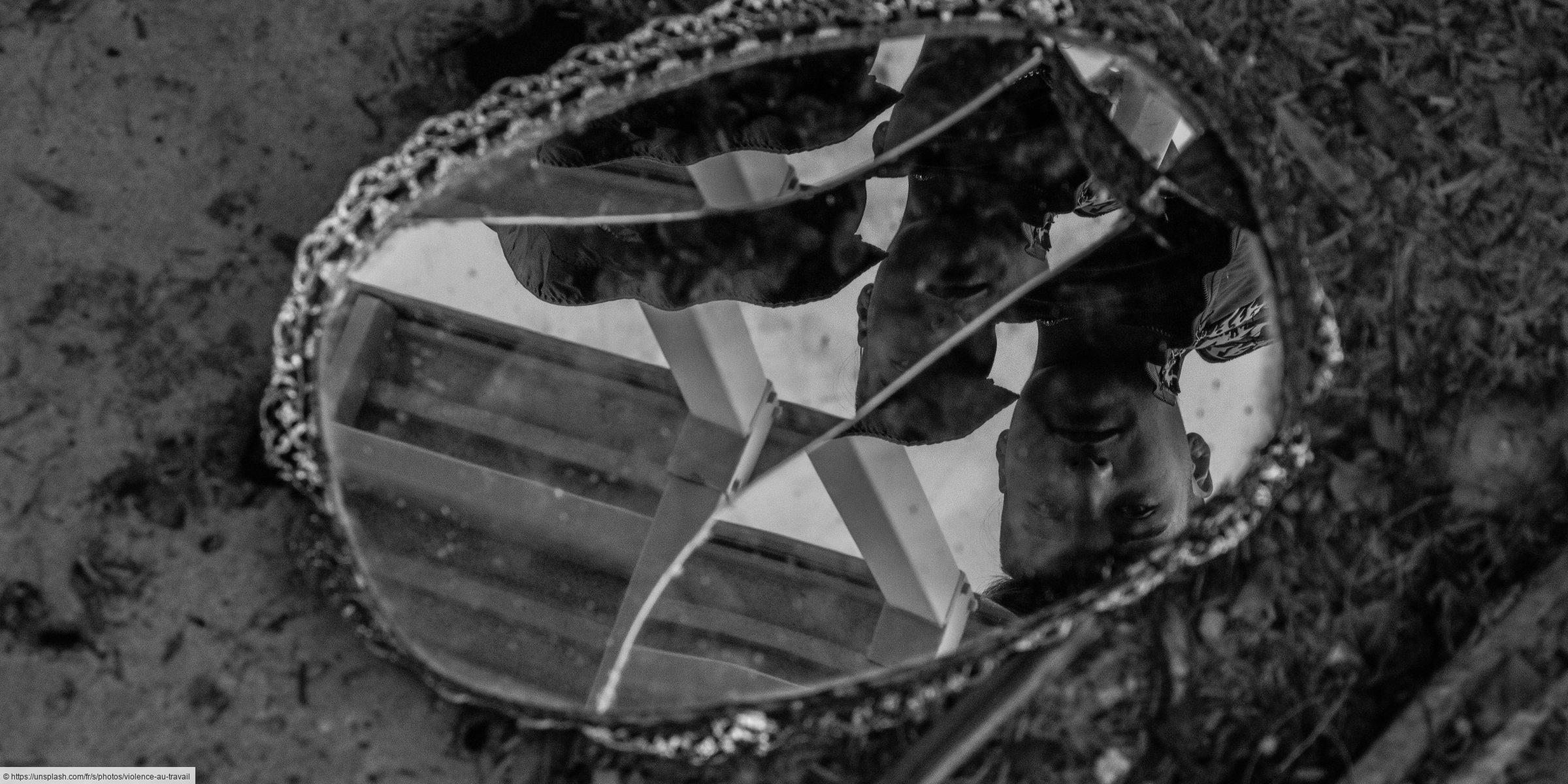 Dire STOP au harcèlement sexuel et aux agissements sexistes au travail.